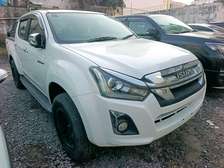 ISUZU D max
