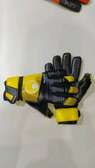 Goal keeper gloves