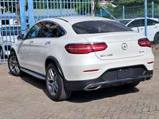 Mercedes Benz glc 250 2019 model