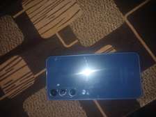 SELLING THE PHONE