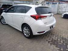 Toyota auris new import.