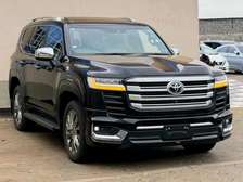 TOYOTA LANDCRUISER LC300 2023MODEL