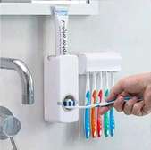 Toothpaste dispenser Automatic with 5pcs toothbrush holder