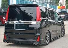 Toyota Voxy black ZS 2018