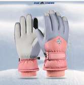 Warmer hiking gloves