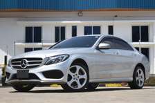 Mercedes benz C200 KDN Sunroof