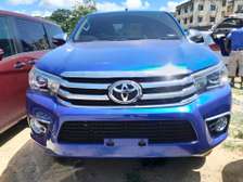 Toyota Hilux double cabin 2016 4wd blue