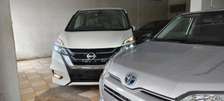 Nissan Serena highway 🌟🌟🌟 White 2017