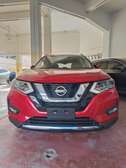 Nissan X-Trail Red Sunroof hybrid 2018