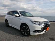 MITSUBISHI OUTLANDER (HIRE PURCHASE ACCEPTED)