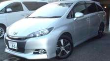 Toyota wish with SUNROOF (MKOPO/HIRE PURCHASE ACCEPTED)