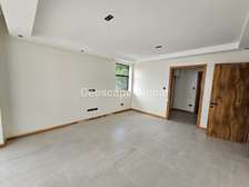 3 Bed Apartment with En Suite at Westland