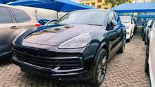 Porches Cayenne black 2019 twin turbo