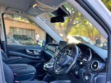 Mercedes benz v220d -7 seater luxury van