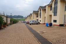 Kiambu road house To let