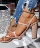 CHUNKY STRAPY MISS LOLA OPENS