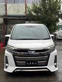 Toyota Noah hybrid wxb