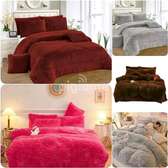 Woolen fluffy 6*7 duvet with pillow cases