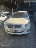 Toyota premio 2016 silver