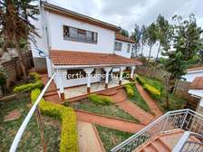 5 bedroom, own compound To Let
