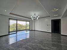 4 Bed Apartment with En Suite at Valley Arcade