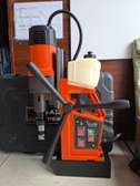 Magnetic drill machine