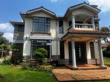 4 Bed Townhouse with En Suite in Rosslyn