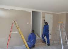 Need A Painting Expert? We Have Professional Interior & Exterior Painters on call 24/7 | Get A Free Quote Today.