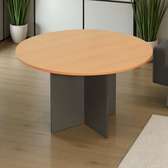 Round Table – Elegant, Versatile & Durable