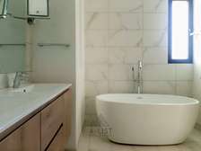 2 Bed Apartment with En Suite at Two Rivers