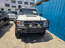 TOYOTA LANDCRUISER HARD BODY