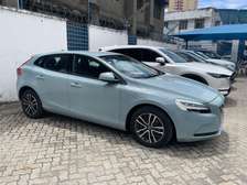 Volvo v40  Blue 2018