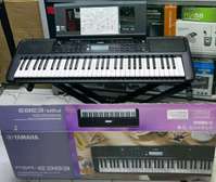 Yamaha PSR E 383 keyboard