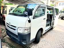 Toyota Hiace 7l
