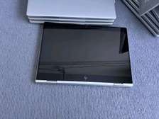 HP 1030 g2 i5 8gb 256gb sleek laptop