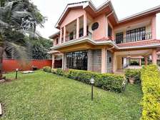 5 Bed Townhouse with En Suite in Lavington