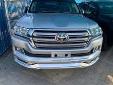 Toyota land  cruise v8 diesel