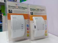 WiFi Signal Booster-Range Extender 300Mbps 2.4GHz