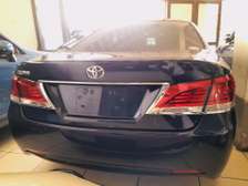 Toyota crown royalsaloon blue 2016