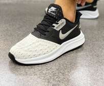 Nike Air Zoom  Water shell Splash in Black and White