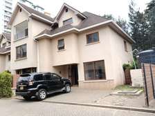 5 Bed Townhouse with En Suite at Othaya Road