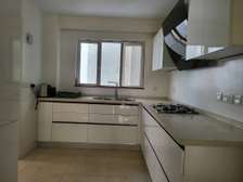 2 Bed Apartment with En Suite in Westlands Area