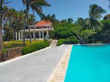 4 Bed Villa with En Suite in Malindi