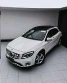 Mercedes Benz AMG GLA220 2019