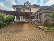 4 Bed House with En Suite in Runda