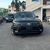 Volkswagen tiguan R-line black  2016