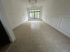 460 ft² Office with Service Charge Included at Links Road