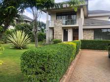 4 Bed Townhouse with En Suite in Ridgeways