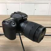 Canon Eos 80D Camera with 18-55mm kit lens