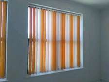 Vertical window blinds